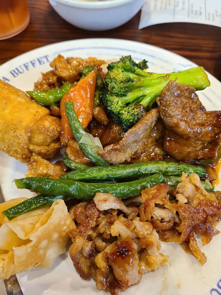 Egg Roll Crab Rangoon Hibachi Chicken Green Beans Chicken and Beef with Broccoli